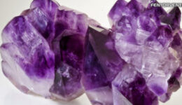 Színek-jelentései-Lila