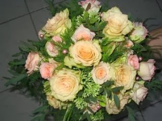 Zöldessárga rózsa