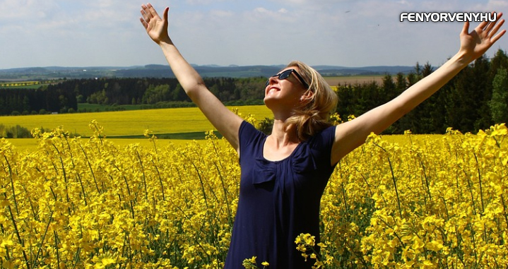 A hála megváltoztatja a rezgésünket