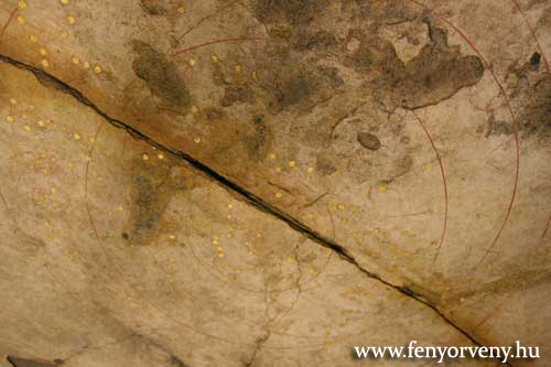 Rejtélyes csillagtérképet találtak az ősi japán sírbolt mennyezetén