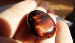 Kristálygyógyászat-Gyógyító kövek-Macskaszem