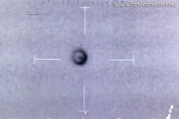 UFO-t filmezett egy rendőrségi helikopter Bristol felett /VIDEÓVAL!/