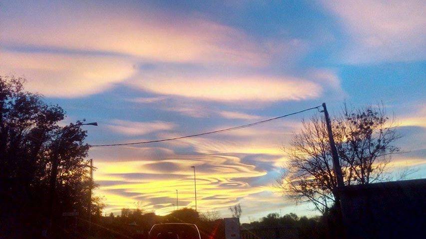 Lenyűgöző és festménybe illő naplemente Olaszország felett Lenyűgöző és festménybe illő naplemente Olaszország felett