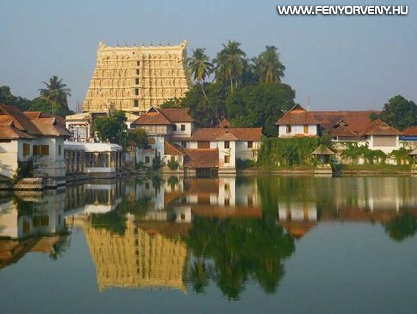 Padmanabhaswamy templom rejtélyes hanghullámokkal lezárt ajtaja