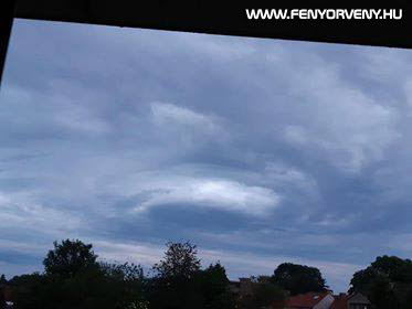 Rejtélyes örvény jelent meg Antwerpen felett