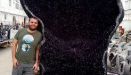 Kristályvarázs-Mint az univerzum - óriás ametiszt geóda