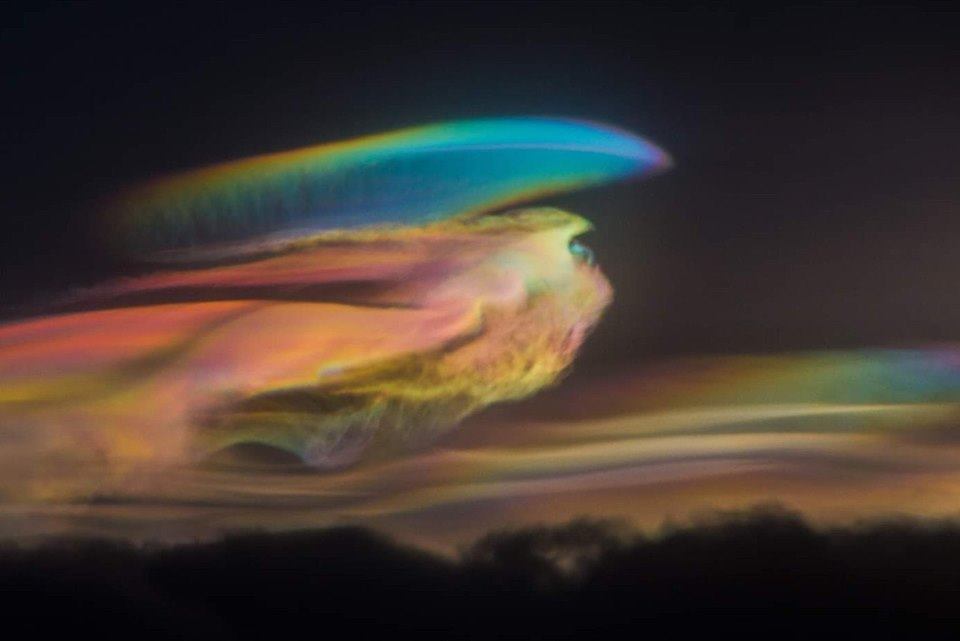 Csodálatos irizáló felhőket kaptak lencsevégre-1