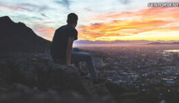 A felébredt ember veszélyes