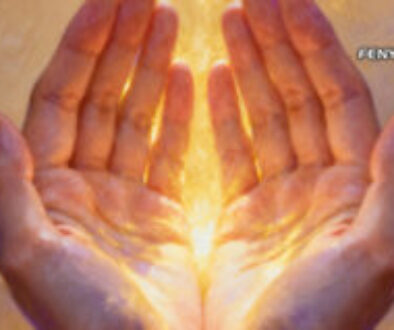 A hála ereje: a lélek útja az örömteli élet felé - Kéz isteni fénnyel